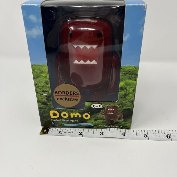 DOMO Ruby Red Flocked Vinyl Figure Darkhorse Borders Exclusive Collectible - Picture 8 of 8
